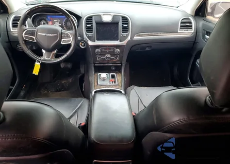 2018 Chrysler 300 Limited z USA, uszkodzony, nr VIN 2C3CCAEG9JH136869